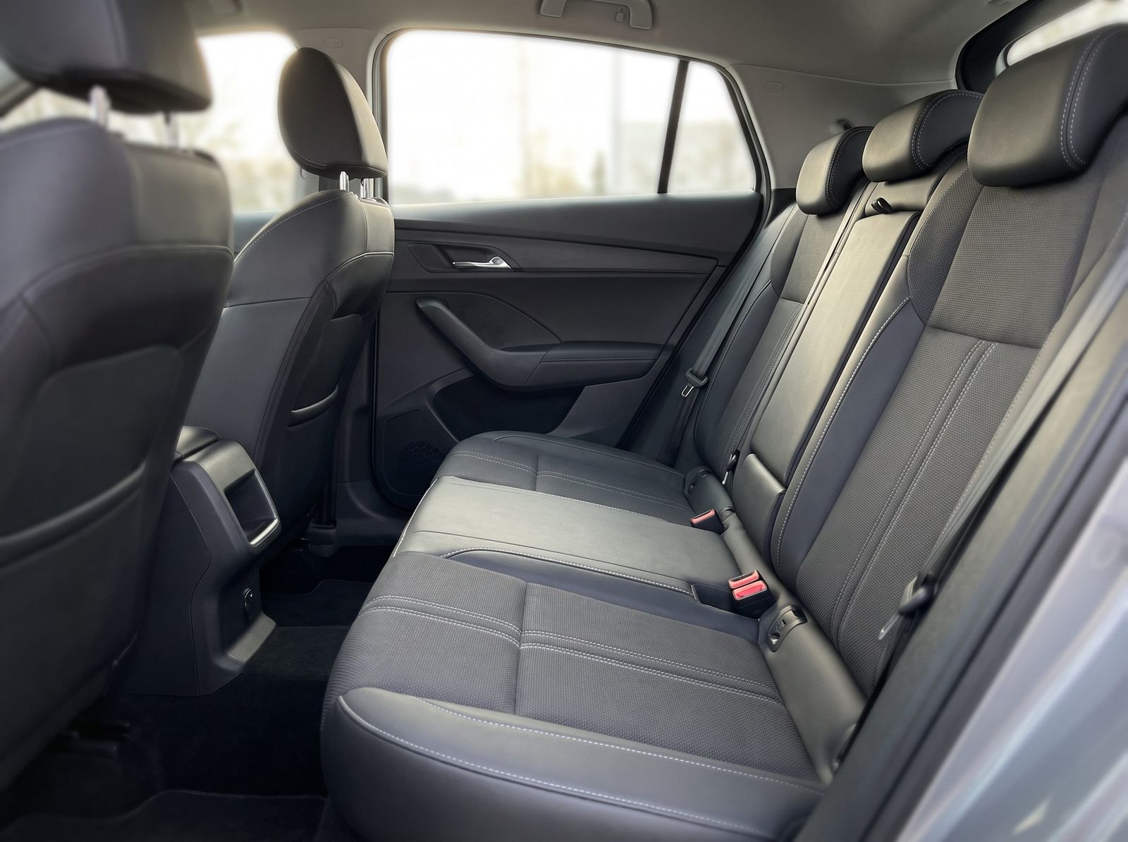 Clean detailed car interior and dashboard after a Discount Detailing interior service